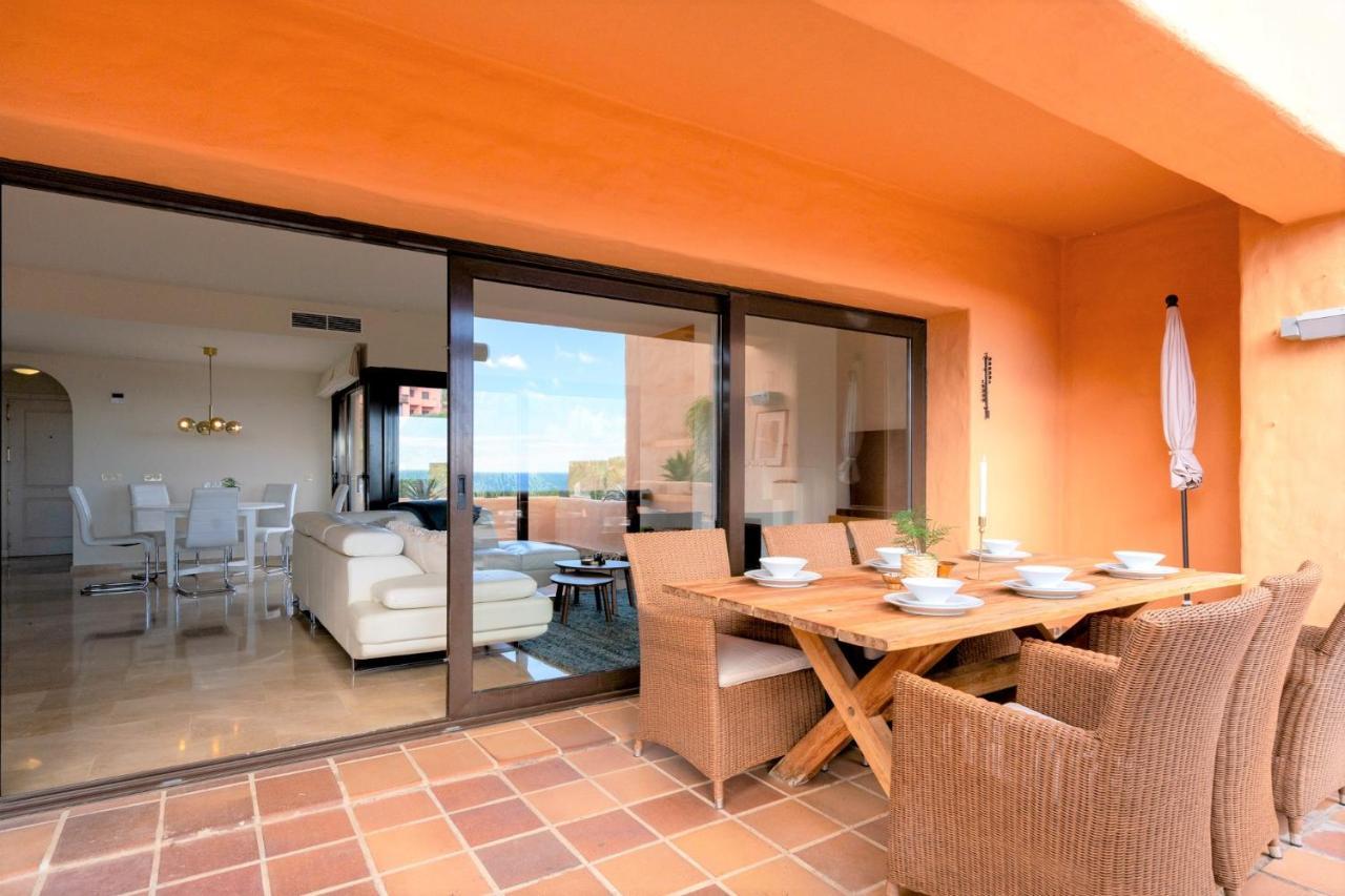 9 Penthouse With Amazing Sea Views, Close To Golf Manilva Duquesa Exterior photo